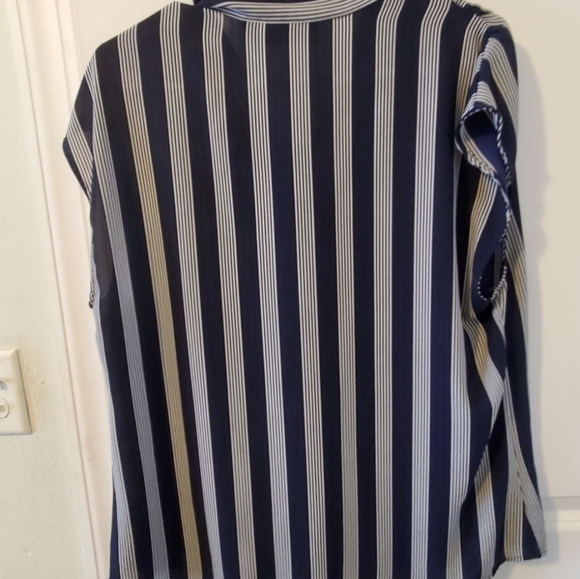 NY & Co Women's Top - Picture 2 of 2